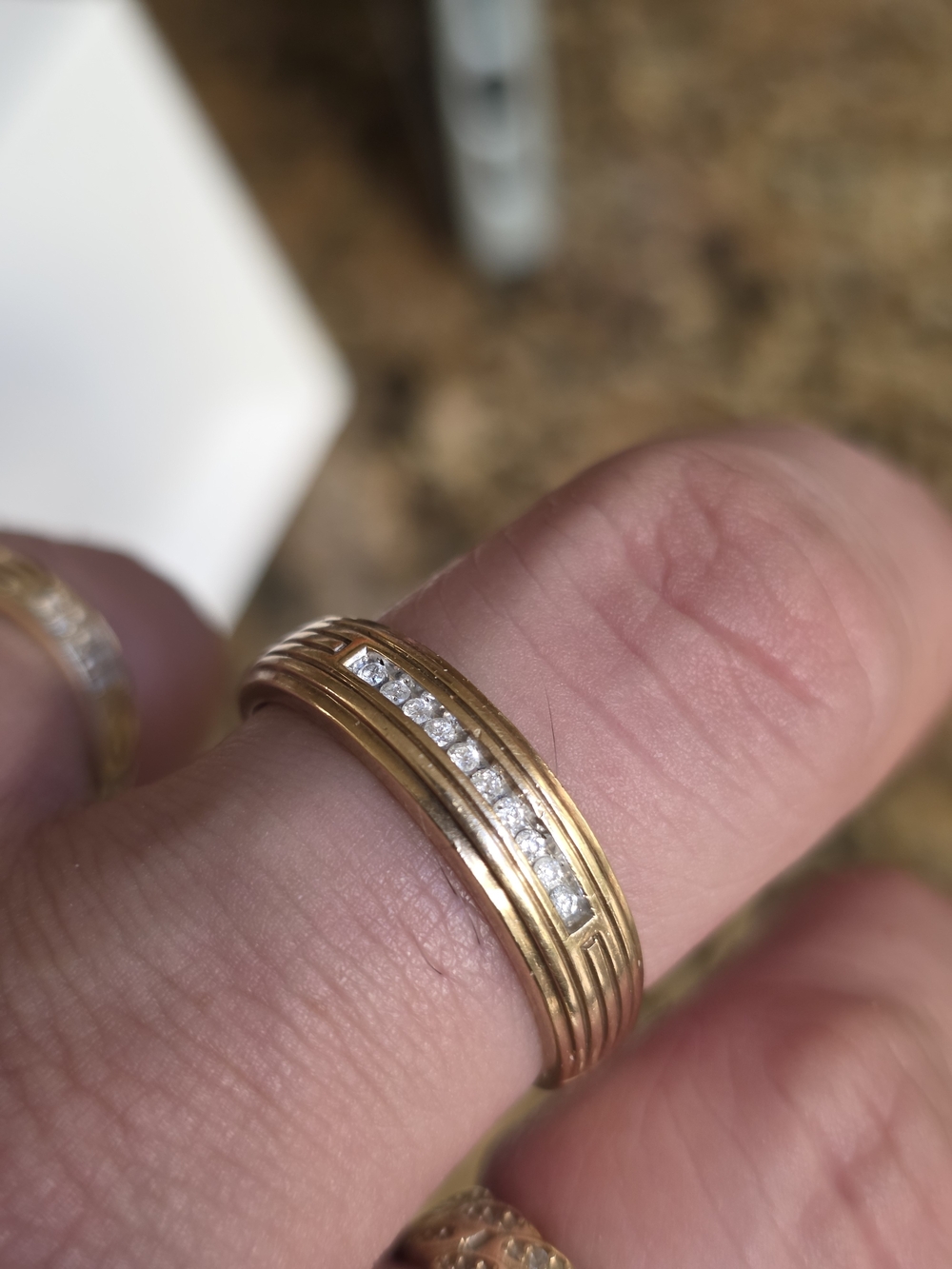 10k Gold Crystals Diamonds Band Ring - Real Gold Size 11